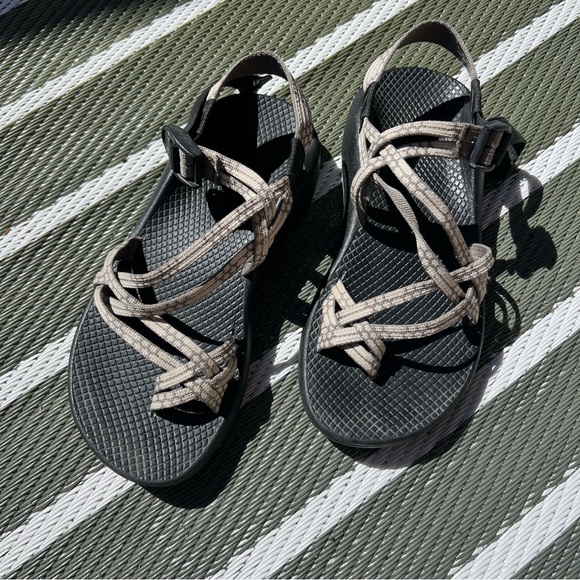 Chacos Classic Sandal Grey White Pattern - Picture 5 of 5